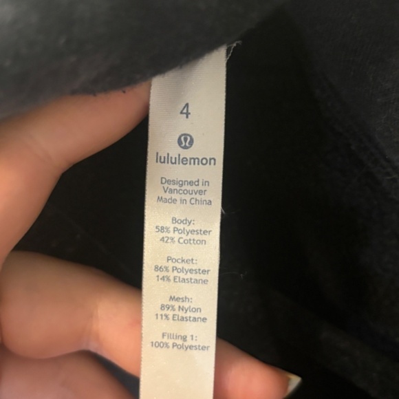 Lululemon Black cropped Reversible Hoodie SZ 4 - Picture 4 of 8